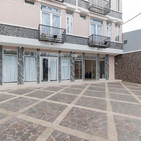 בנדונג Reddoorz Plus Near Surapati Core מראה חיצוני תמונה