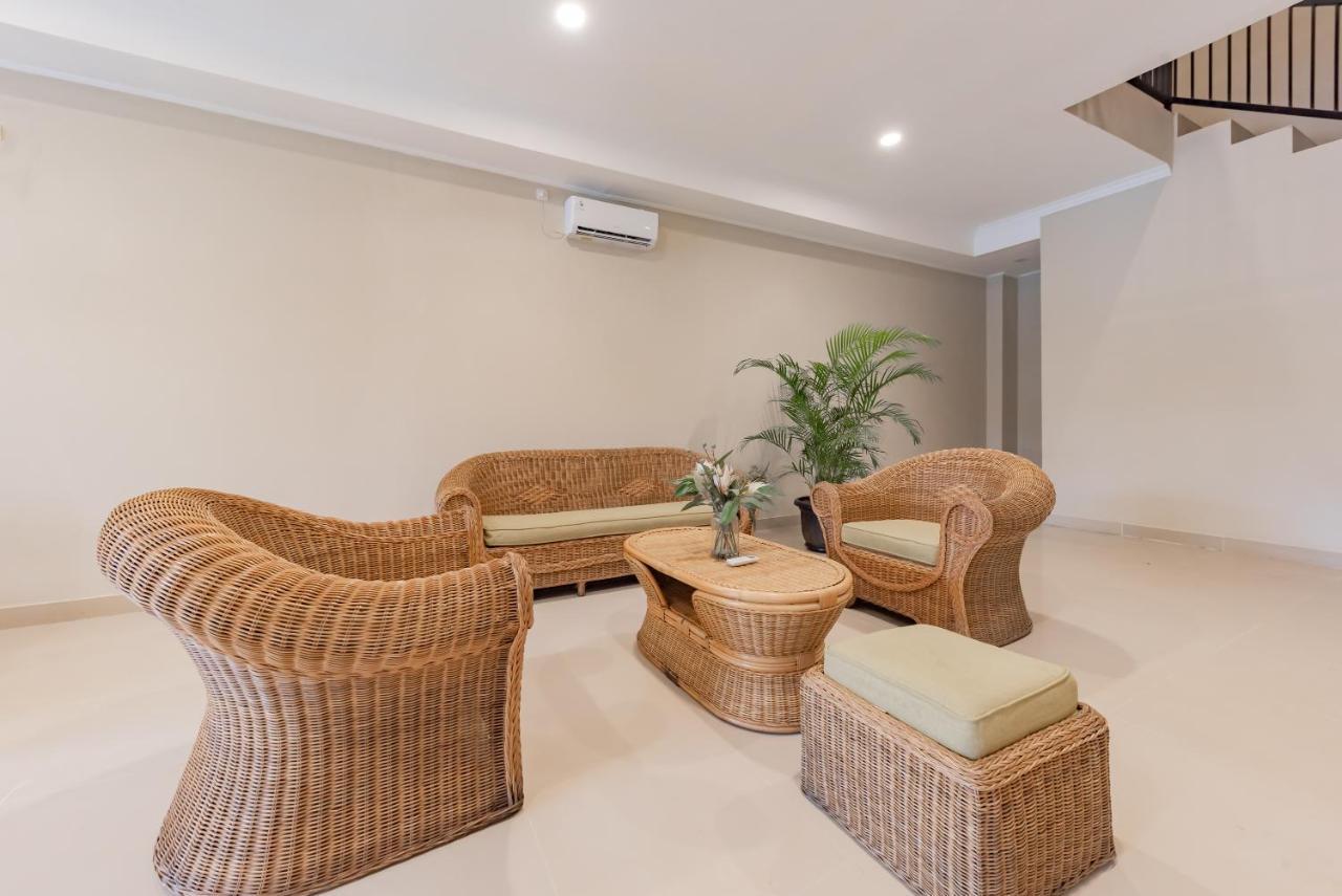 בנדונג Reddoorz Plus Near Surapati Core מראה חיצוני תמונה
