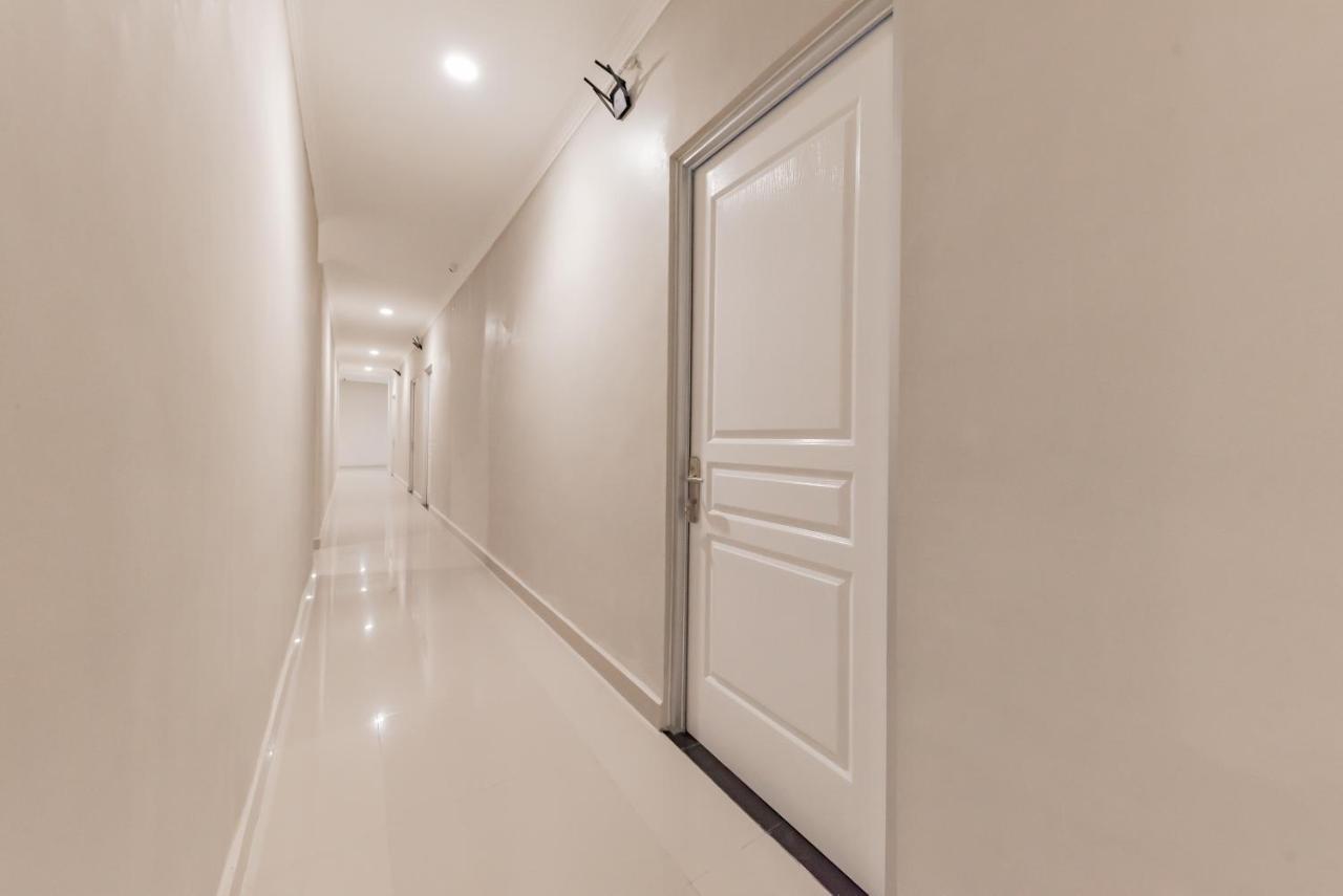 בנדונג Reddoorz Plus Near Surapati Core מראה חיצוני תמונה