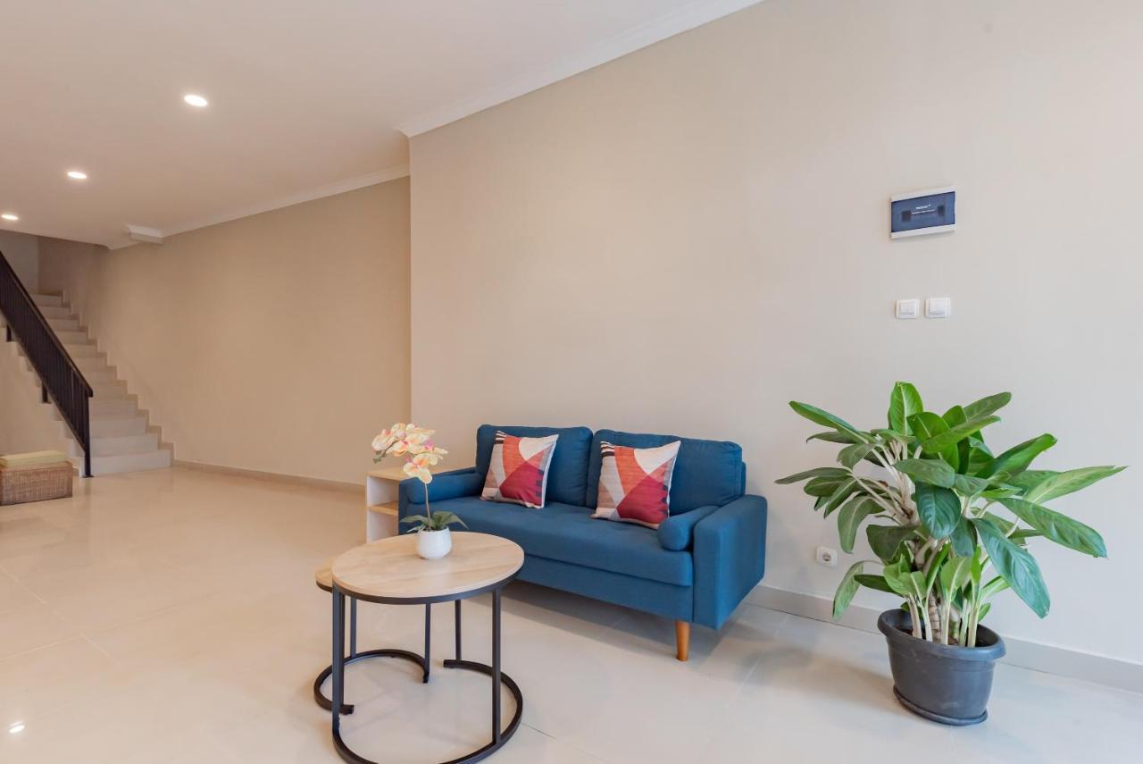 בנדונג Reddoorz Plus Near Surapati Core מראה חיצוני תמונה