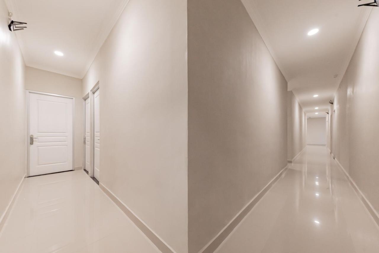 בנדונג Reddoorz Plus Near Surapati Core מראה חיצוני תמונה